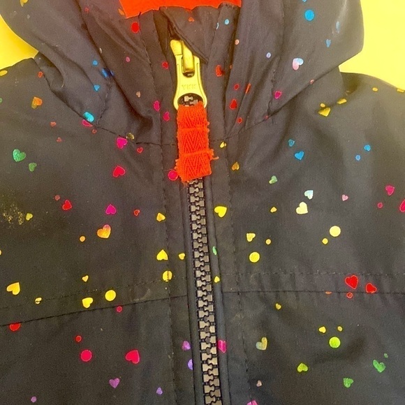 Osh kosh baby navy windbreaker with multi colored hearts. Size 12 months. EUC. - Picture 2 of 8